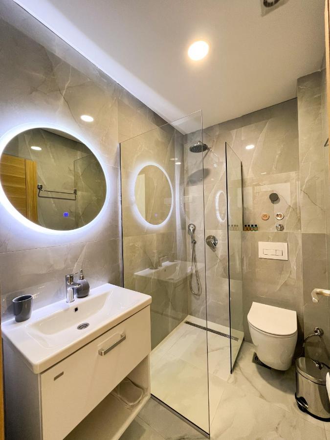 Square Residence Ulcinj Buitenkant foto