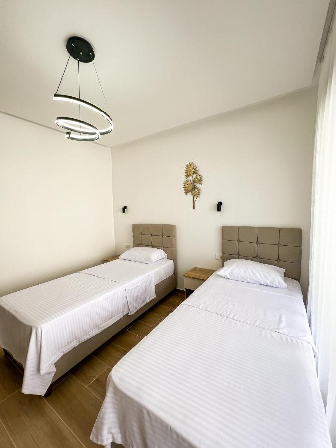 Square Residence Ulcinj Buitenkant foto