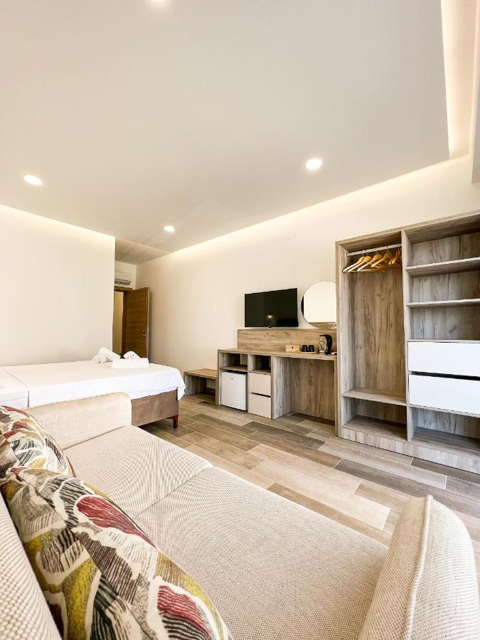 Square Residence Ulcinj Buitenkant foto